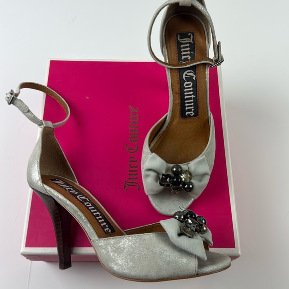 Juicy Couture Shoes - Perfect Juicy COUTURE Deco Shimmer silver Y2K bow beaded embellished Heels 6